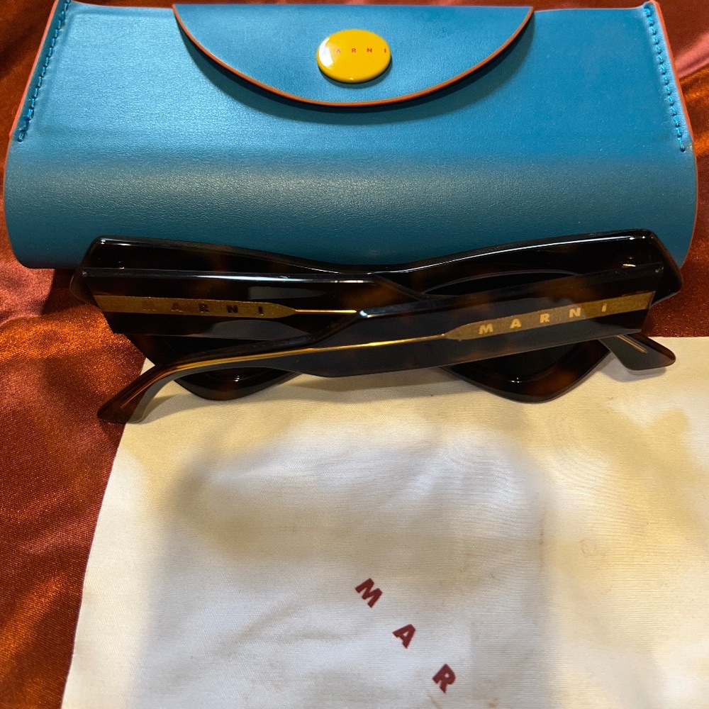 Sunglasses - image 1